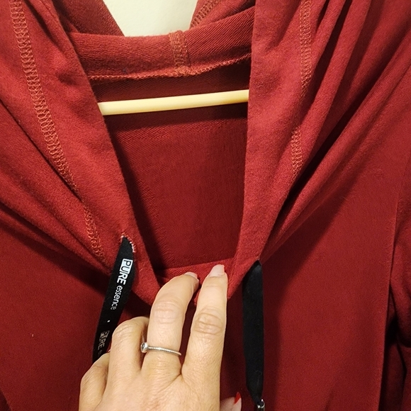 PURE Esscense Women's Burgundy Hooded Relaxed Fit sweater Fits L - Picture 10 of 13